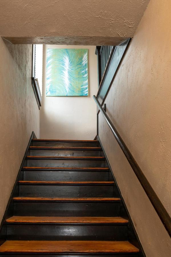 Updated 3 Bedroom Unit With Balcony! เคปกิราร์โด ภายนอก รูปภาพ